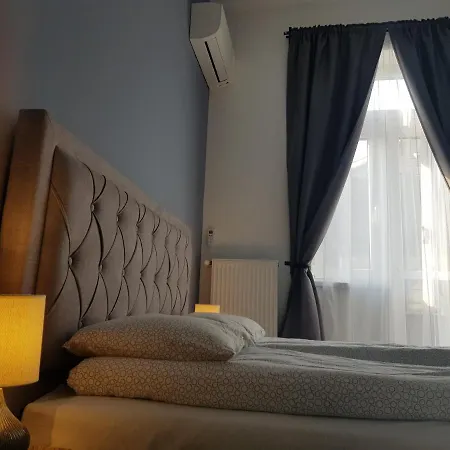 Luxurious With Balconies In Downtown Bp * Budapest