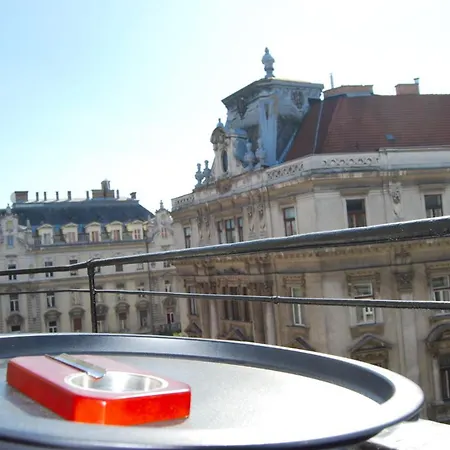 Luxurious With Balconies In Downtown Bp Appartement Budapest