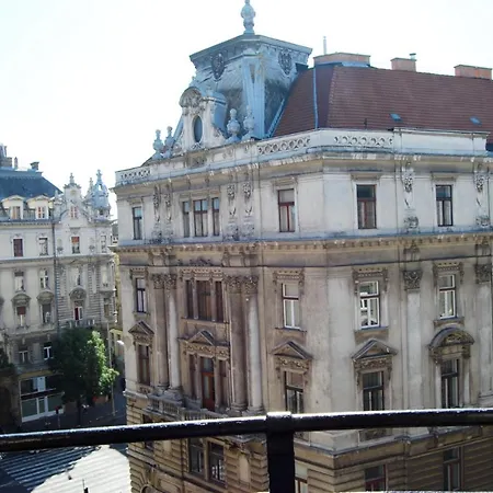 Apartment Luxurious With Balconies In Downtown Bp *