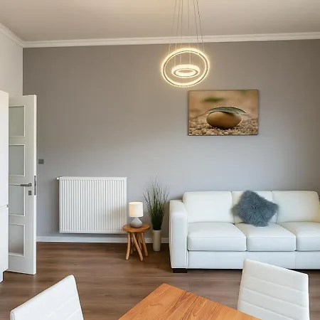 Luxurious With Balconies In Downtown Bp Budapest