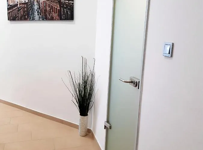 Luxurious With Balconies In Downtown Bp 布达佩斯