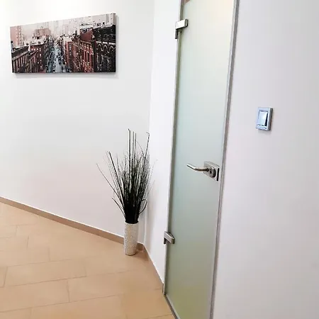 Luxurious With Balconies In Downtown Bp Βουδαπέστη